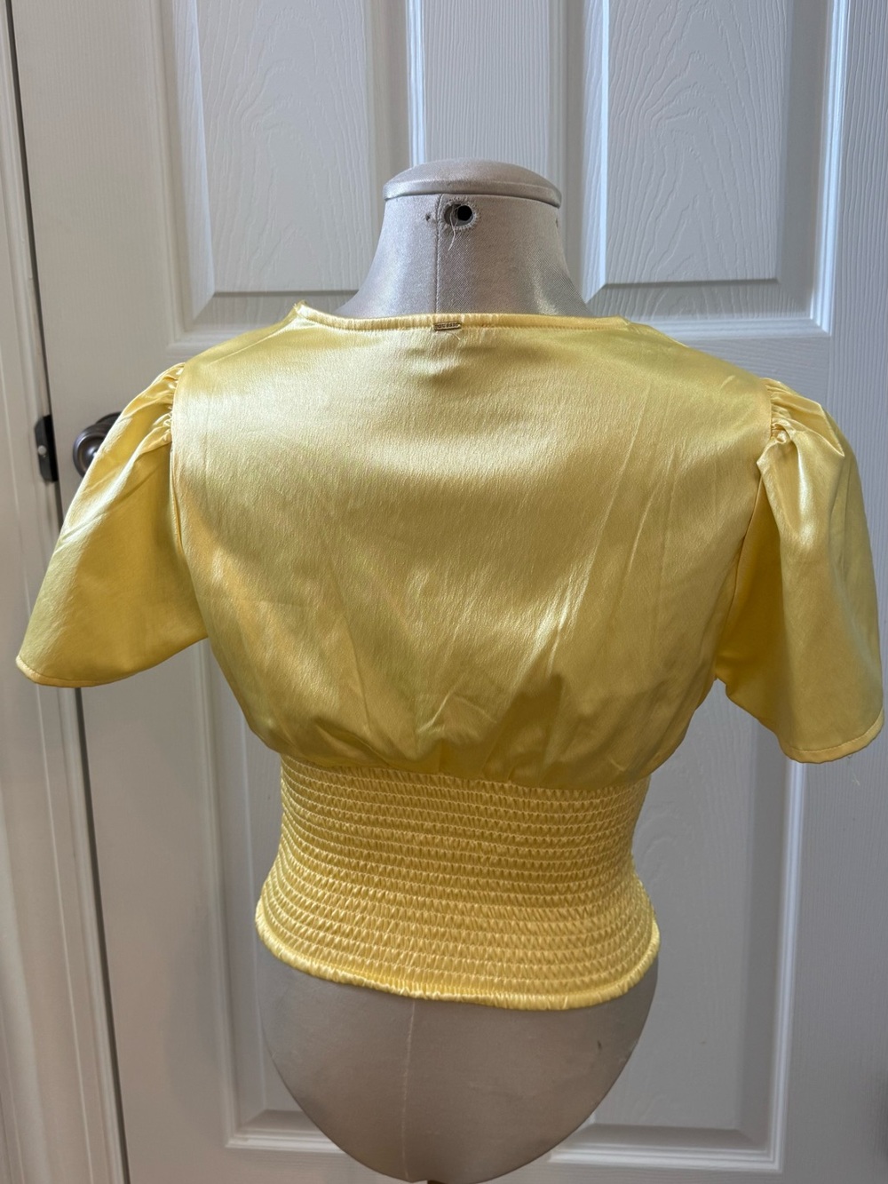 Guess Yellow V-Neck Smocked Waist Women’s Top - Picture 3 of 6